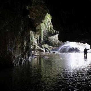 Entering the cave of Zesta Nera